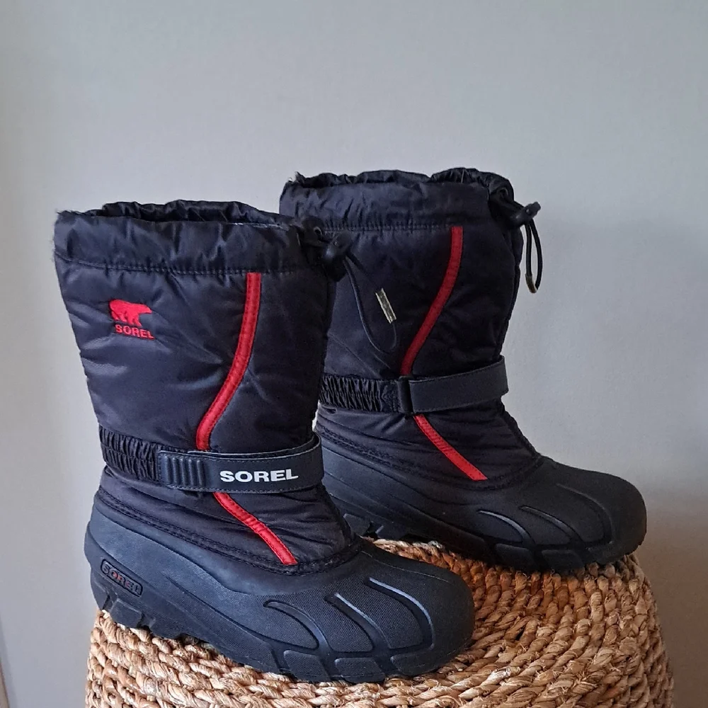 Sorel Youth Flurry Black Waterproof/Insulated Winter/Snow/Outdoor‎ Boots 6